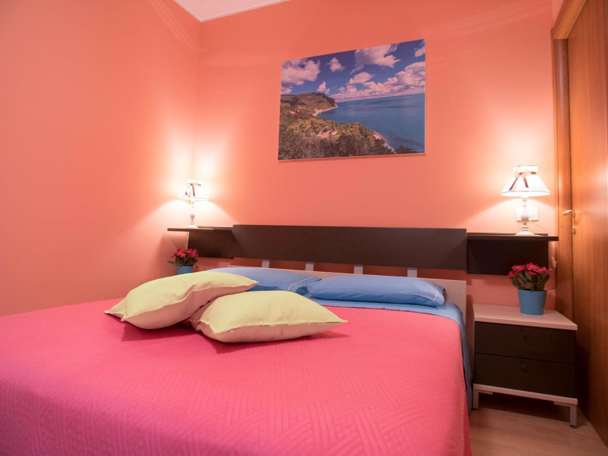 Juliette Rooms Iesi Εξωτερικό φωτογραφία